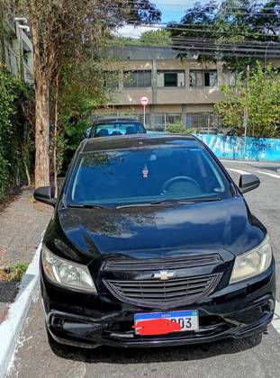 CHEVROLET ONIX 1.0 MPFI JOY 8V FLEX 4P MANUAL CHEVROLET ONIX 1.0 MPFI JOY 8V FLEX 4P MANUAL